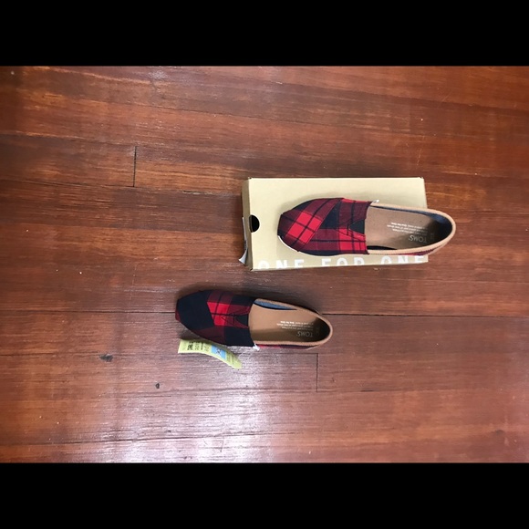 Toms Shoes - Red & Black Plaid Alpargata